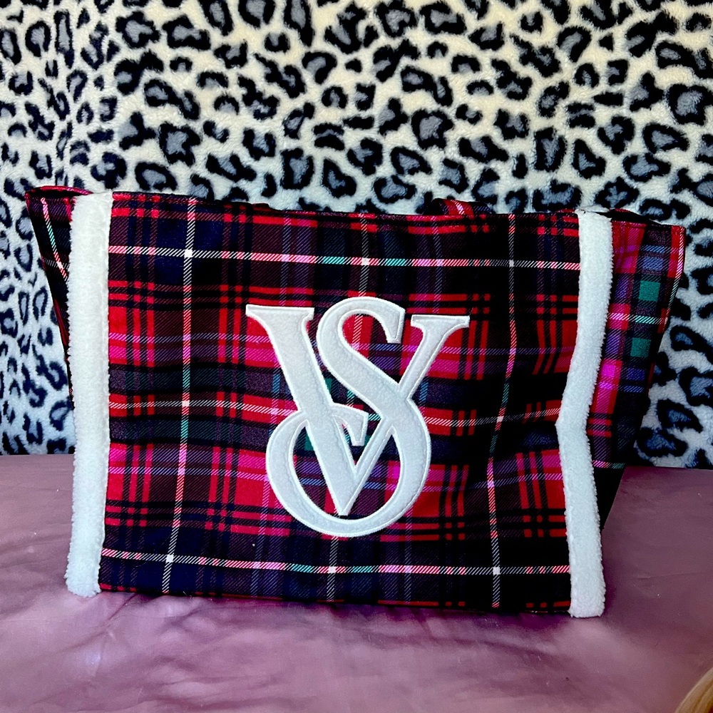 Victoria’s Secret tote